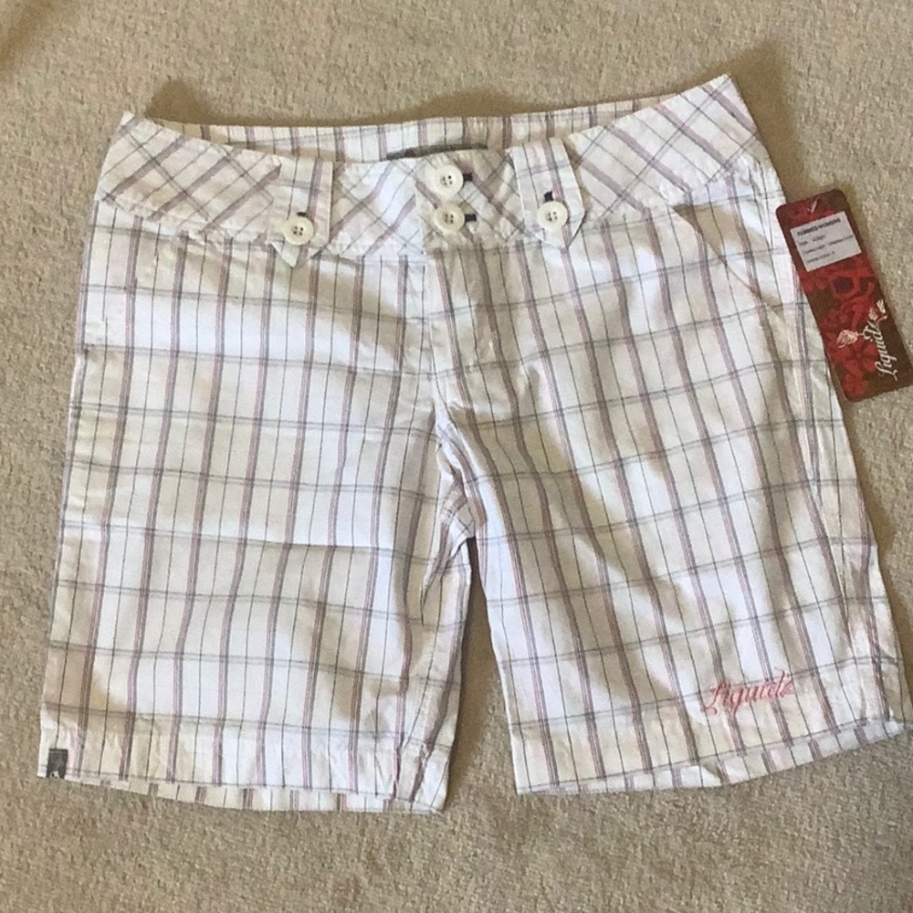 Shorts - Picture 5 of 7